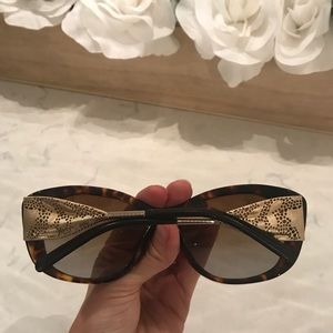 Burberry sunglasses
